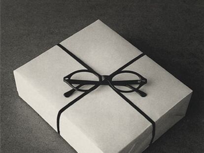 'Gafas', de Chema Madoz, del libro 'Fotopoemario' (La Fábrica), de Brossa
