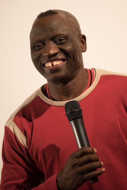 Jean Odoutan (Cotonú, 1965) es un comediante, director de cine, compositor, actor, guionista y productor de cine beninés.