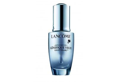 Advanced Génifique Yeux Light Pearl con aplicador de acero quirúrgico de Lancôme (39,95 €).
