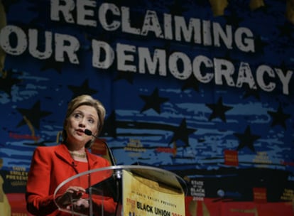 Hilary Clinton interviene en el foro afroamericano de Nueva Orleans