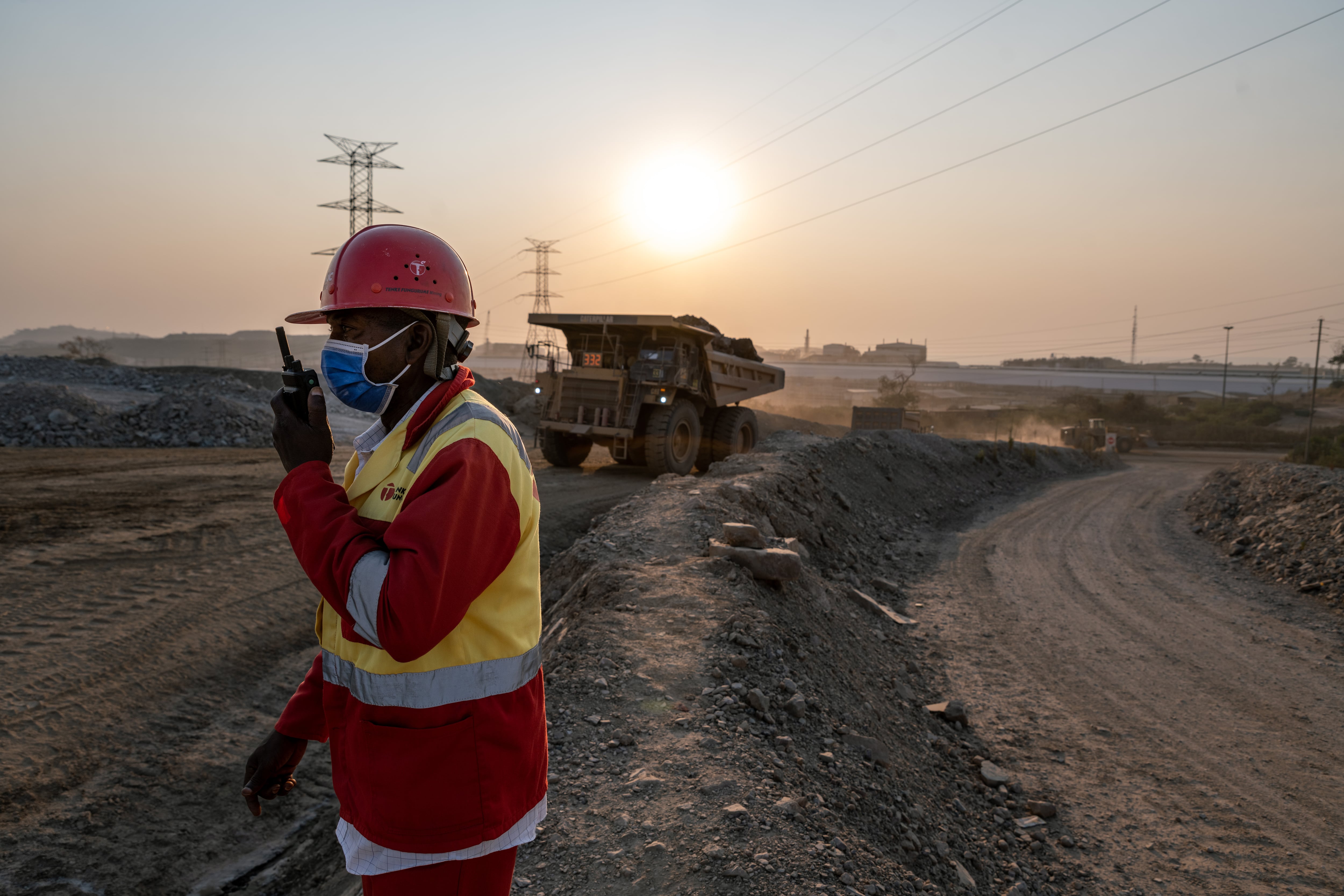 De Groenlandia a Nueva Caledonia, la Unión Europea traza un plan para buscar fuera los minerales críticos que no tiene