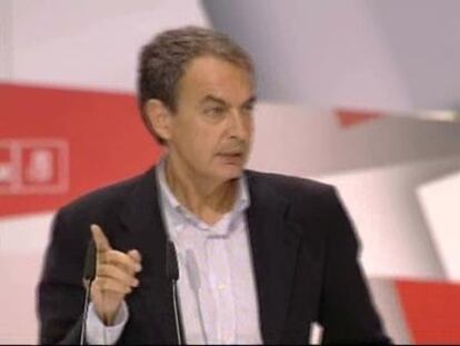 Zapatero acusa a Rajoy de no mojarse en nada