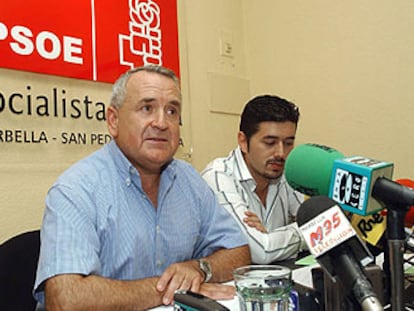 Los dos concejales que retiraron su apoyo a la moción de censura, Silvestre Puertas (izquierda) y Diego Lara.