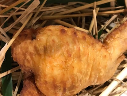 POLLO FRITO RELLENO / CAPEL