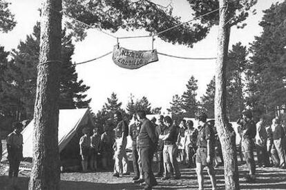 Campamento de la OJE, en la sierra de Gredos en 1971.