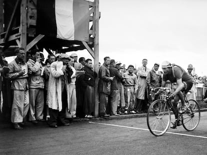 Gino Bartali durante el tour de Francia en 1948.