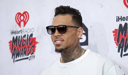 Chris Brown, en unos premios celebrados en California el 3 de abril de 2016.
