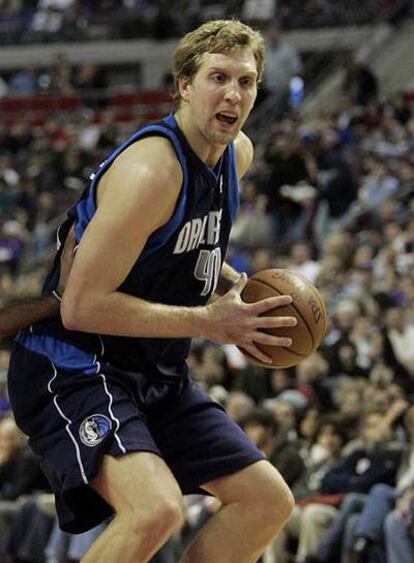 Nowitzki, en un partido con Dallas.