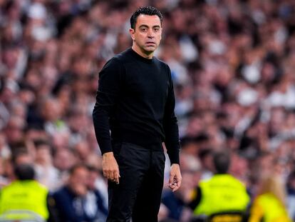 Xavi Hernández en el estadio Santiago Bernabéu.