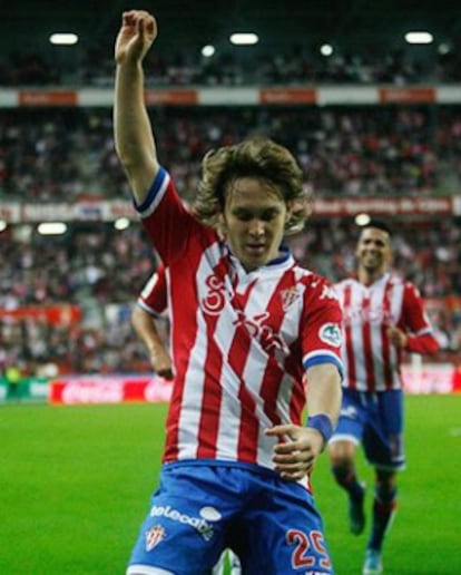 Halilovic celebra un gol escanciando