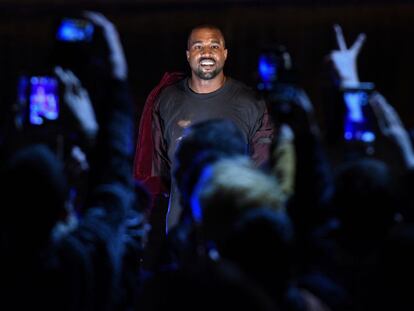 Kanye West durante un concierto.