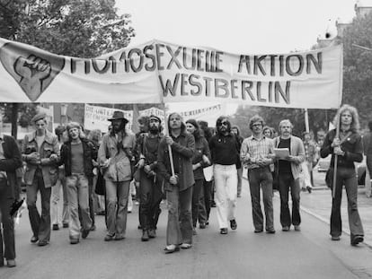 Manifestação a favor dos direitos dos homossexuais em Berlim em 1973.