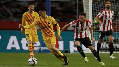 Pedri y Unai López en una acción del partido.