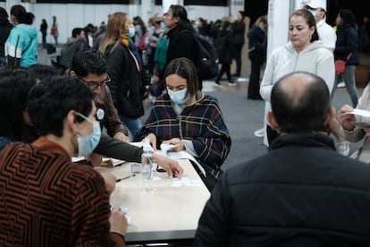 Las encuestas muestran un empate técnico entre los dos candidatos.