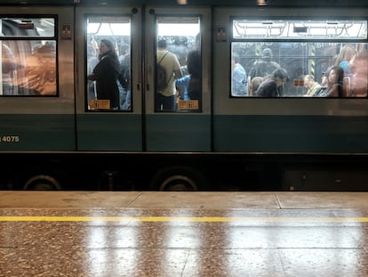 Alza de pasajes. Metro de Santiago