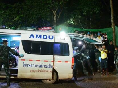 Trabajos de rescate de los niños desaparecidos en una cueva de Tailandia, en imágenes