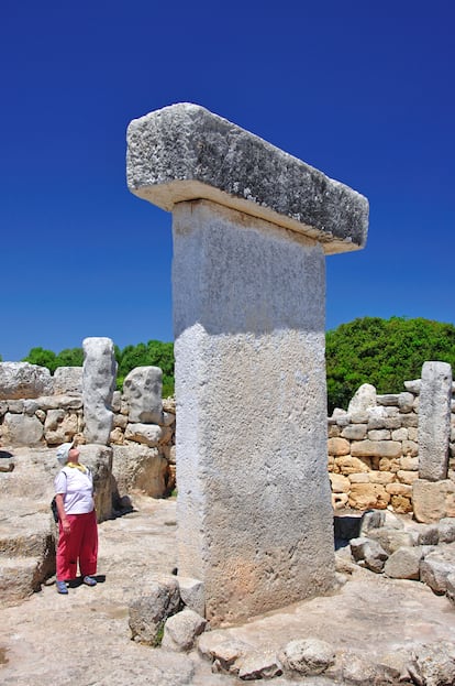 The 'taula' that is still preserved in Torralba d'en Salort.