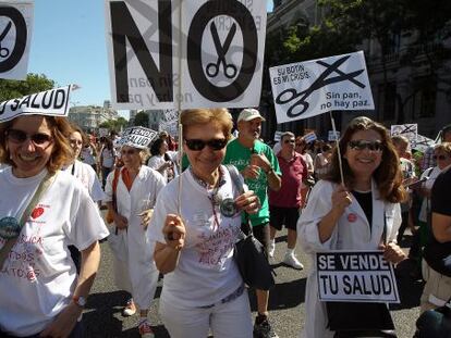 Una de las manifestaciones de la marea blanca, en 2013.