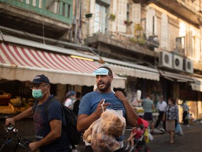 Un vendedor en el mercado Mahne Yehuda de Jerusalén, el viernes.