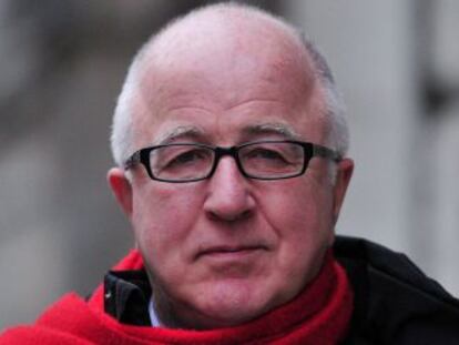 El exdiputado laborista Denis MacShane, llegando al palacio de justicia de Old Bailey, en el centro de Londres.