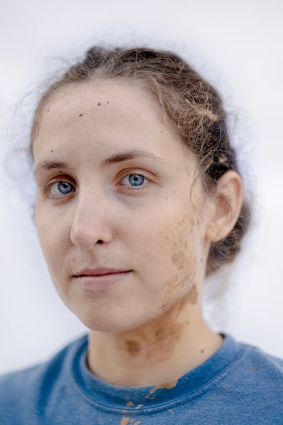 Serie 'Los ángeles de barro', retrato de Isabella Busby-Priest, 28 años (Detroit, Estados Unidos), escritora.