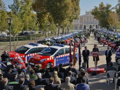 Entrega de vehículos a las Bescam en Aranjuez en noviembre de 2010.