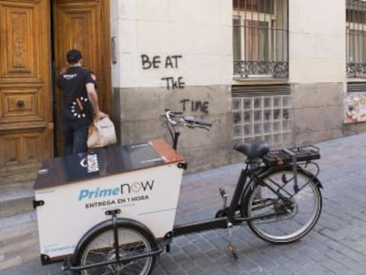 Prime Now, que repartirá en una hora, estará disponible en Madrid y en 21 municipios de la Comunidad. Distribuirá productos frescos, congelados y hasta 18.000 referencias más