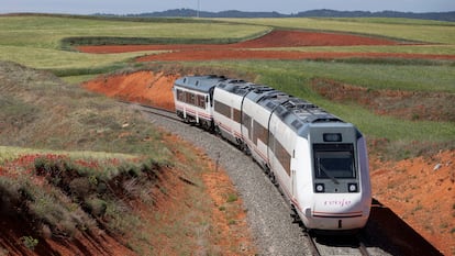 Un tren averiado, en una imagen de archivo.
