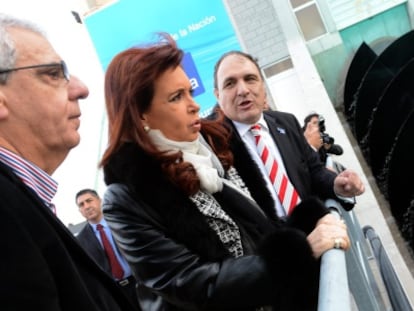 Fotograf&iacute;a cedida por la presidencia argentina. Cristina Fern&aacute;ndez durante la inauguraci&oacute;n de una planta depuradora en la localidad de Beraztegui, provincia de Buenos Aires. 