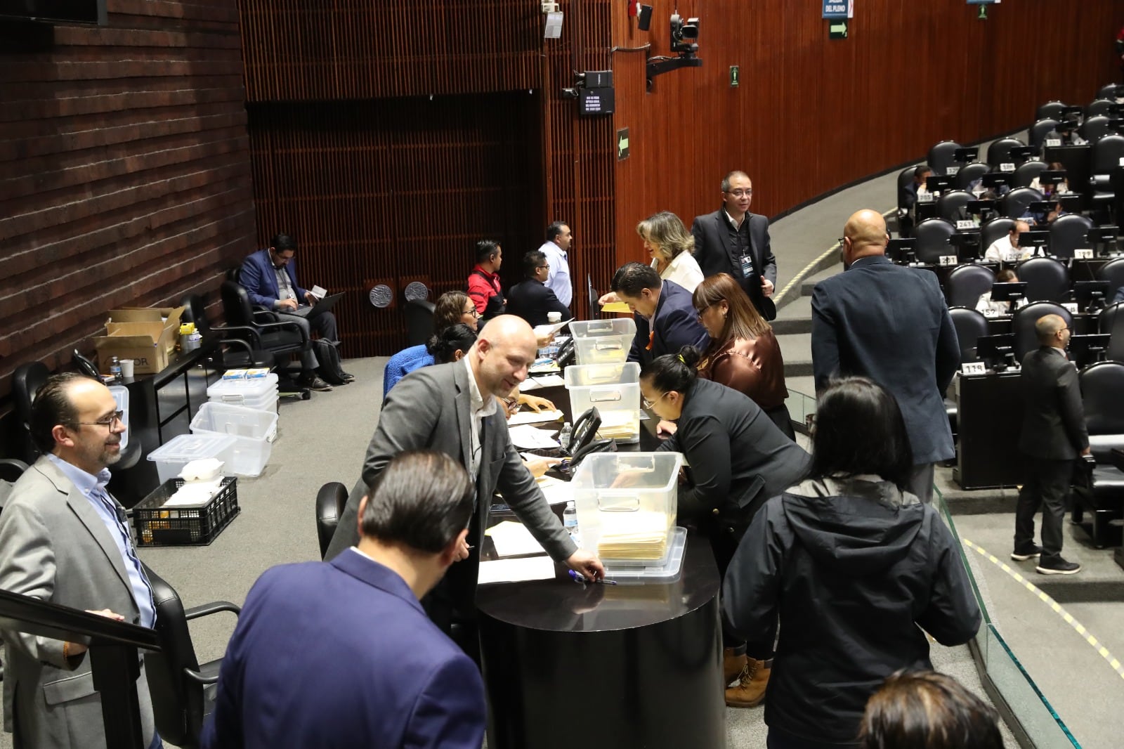 ‘Que el pueblo decida: la democracia según la Cuarta Transformación’, un adelanto del libro de Ernesto Núñez