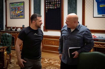 El fiscal jefe de la Corte Penal Internacional, Karim Khan, se reúne con el presidente de Ucrania, Volodímir Zelenski, en Kiev el pasado 15 de septiembre.