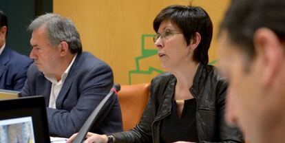 La consejera de Seguridad, Estefanía Beltrán de Heredia, en su intervención este lunes en el Parlamento.