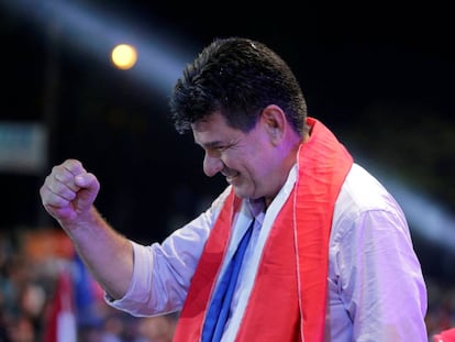 Efraín Alegre el jueves, durante el cierre de su campaña en Capiatá, sur de Asunción.