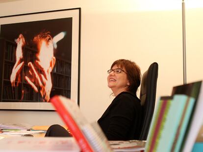 Marta Gili, directora del Jeu de Paume de París, en su despacho