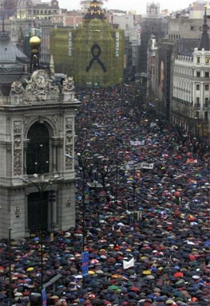 Manifestación contra los atentatos de Madrid.