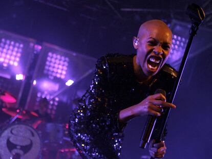 Skin, cantante de Skunk Anansie, durante su actuación del jueves en la Riviera.