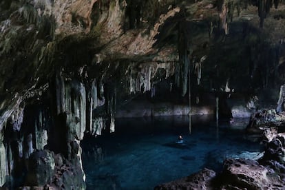 cenote Tza U’jun Kat en la península de Yucatán