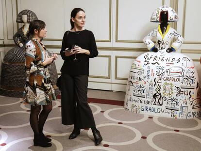 Asistentes a la subasta benéfica de Meninas en el Hotel Palace en Madrid. 