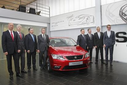 La cpula directiva de Seat en Martorell (Baix Llobregat).