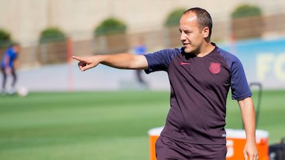 Lluís Cortés, en un entrenamiento del Barcelona.