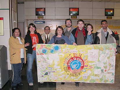 Grupo de delegados españoles en el encuentro de Cuarto Mundo celebrado en Varsovia.