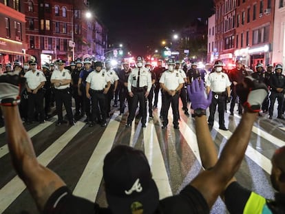 Barrera policial en las protestas en Nueva York contra el asesinato de George Floyd.
