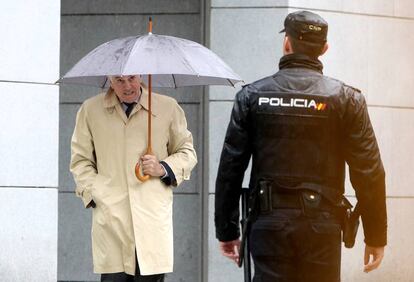 El extesorero del PP, Luis Bárcenas, llega a la Audiencia Nacional, en una imagen de archivo.