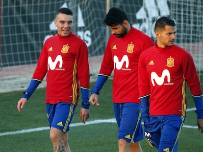 Diego Costa, junto a Vitolo y Aspas durante la concentraci&oacute;n de la selecci&oacute;n espa&ntilde;ola.