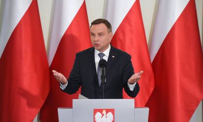 El presidente polaco, Andrzej Duda, en una rueda de prensa en Varsovia el lunes.