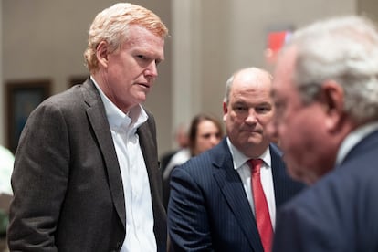 Alex Murdaugh, left, and his legal team speaks after Judge Clifton Newman charged the jury in his double murder trial at the Colleton County Courthouse on Thursday, March 2, 2023, in Walterboro, S.C.