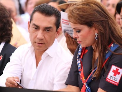 José Luis Abarca e María de los Ángeles Pineda, em maio de 2013.