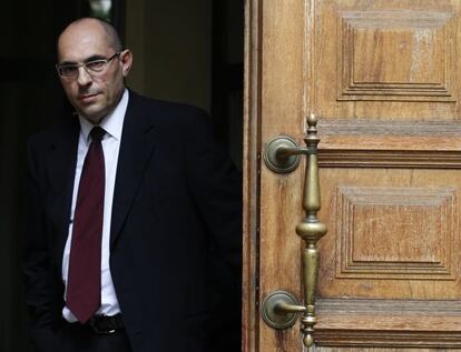 El magistrado Elpidio José Silva a la salida del Tribunal Superior de Justicia de Madrid en abril de 2014.
