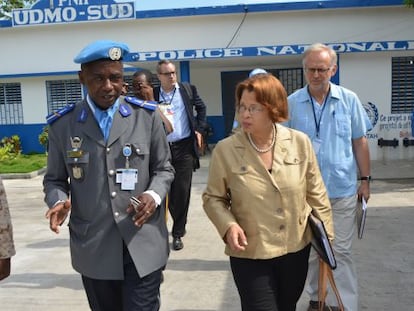 La jefa de la Minustah, Sandra Honor&eacute;,  en Hait&iacute;.