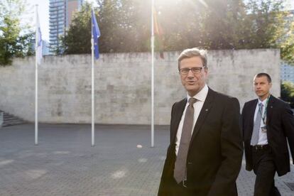 El ministro de Exteriores alem&aacute;n, Guido Westerwelle, el s&aacute;bado en Vilnius.